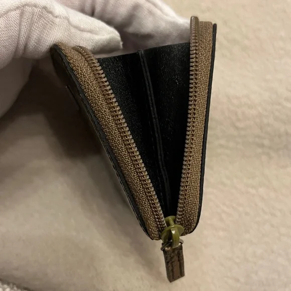 Gucci Gold Python Compact Coin Case Wallet - Picture 5 of 9